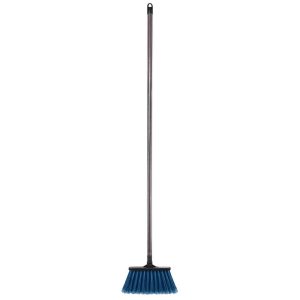 Vassoura Multiuso Nylon – c/ Cabo Madeira – 1,20m – Nobre