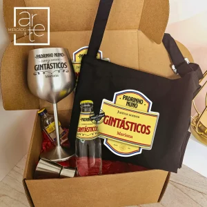 Kit de gin "Padrinho juntos somos Gintásticos"